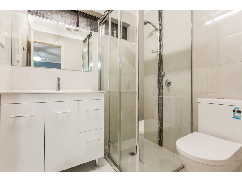 11 Burrows Place, Parmelia WA 6167