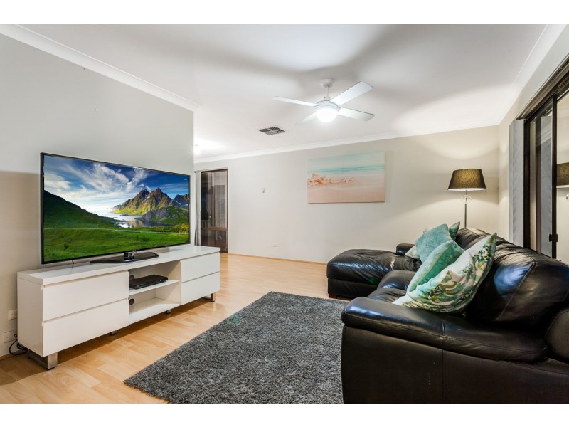 11 Burrows Place, Parmelia WA 6167