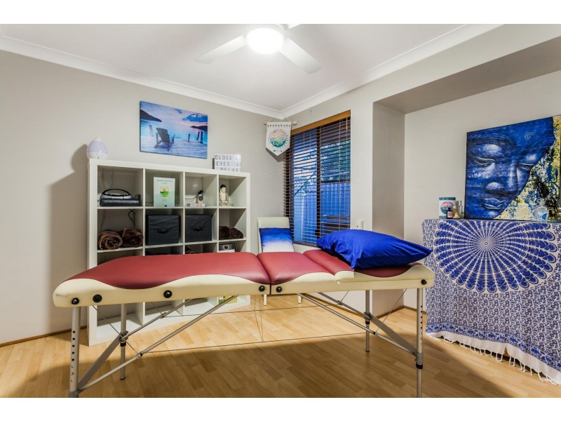 11 Burrows Place, Parmelia WA 6167