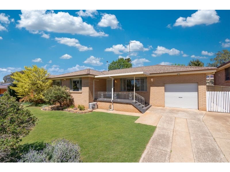 16 Heath Place, Orange NSW 2800