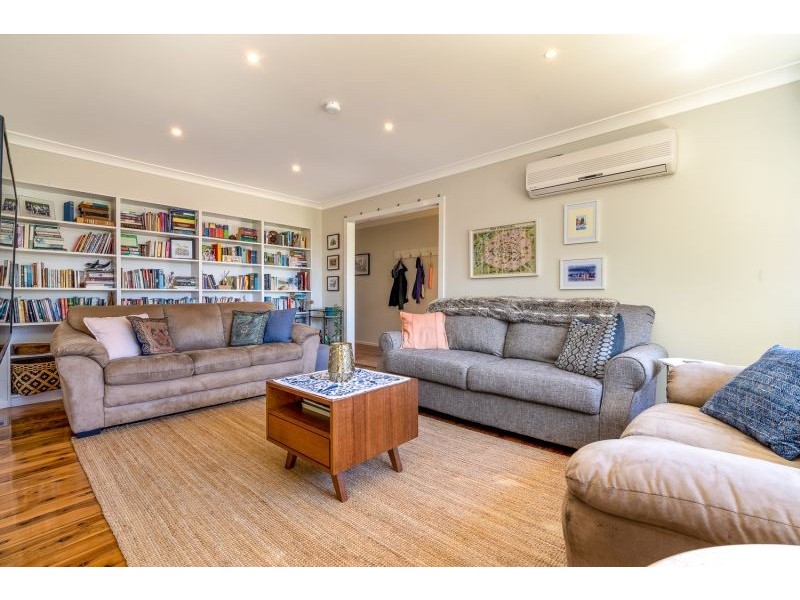 16 Heath Place, Orange NSW 2800