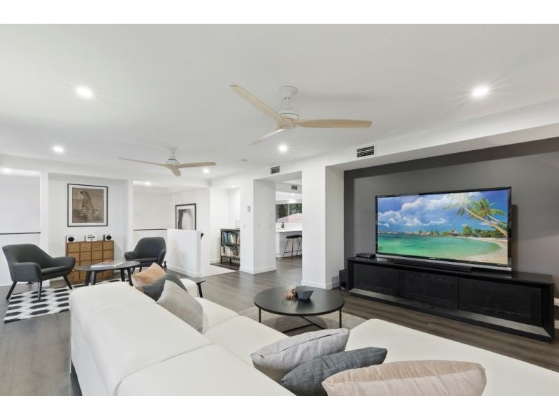 20 Remo Street, Isle Of Capri QLD 4217