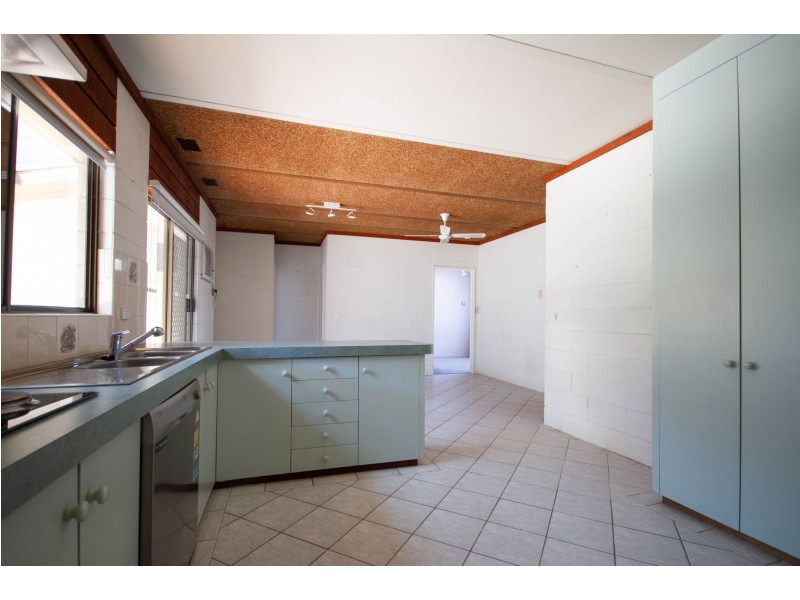 6 Molesworth road, Kangaroo Flat VIC 3555