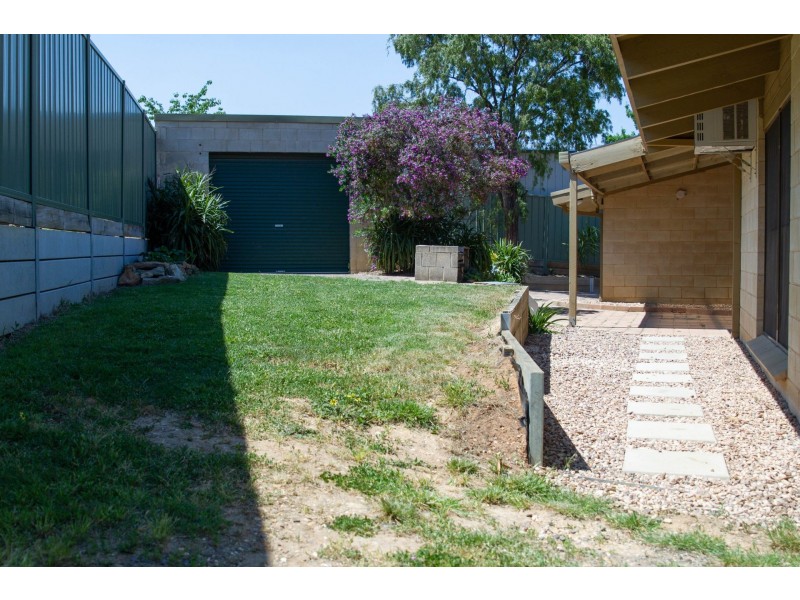 6 Molesworth road, Kangaroo Flat VIC 3555