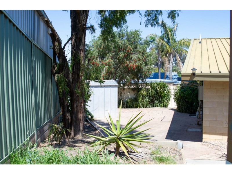 6 Molesworth road, Kangaroo Flat VIC 3555