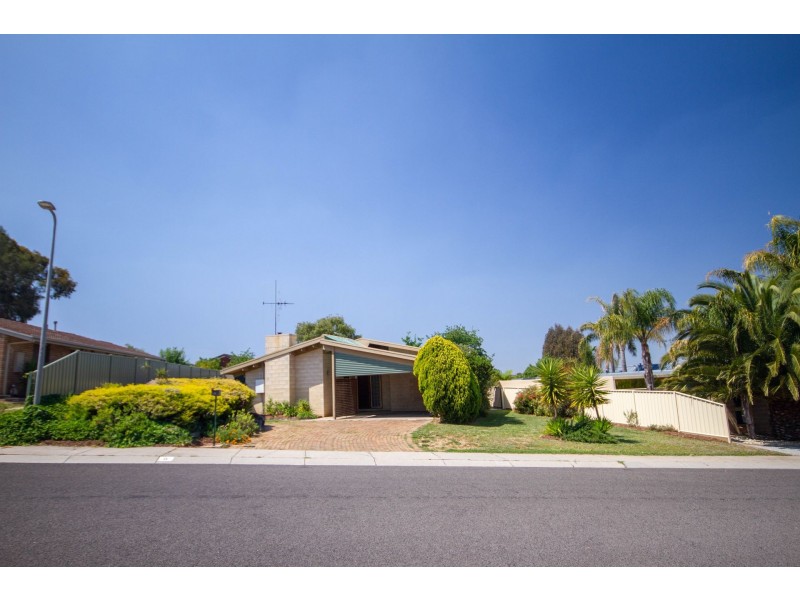 6 Molesworth road, Kangaroo Flat VIC 3555