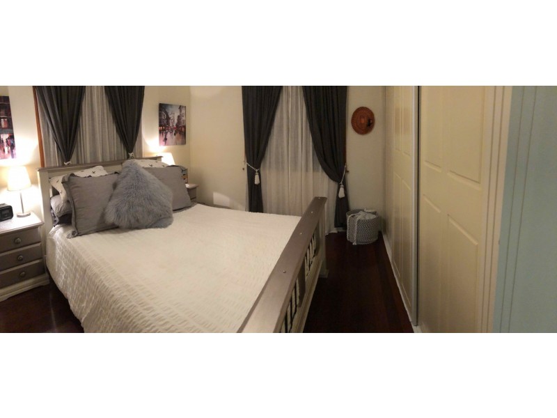 8 Arunta Street, Tarragindi QLD 4121