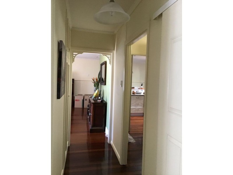 8 Arunta Street, Tarragindi QLD 4121