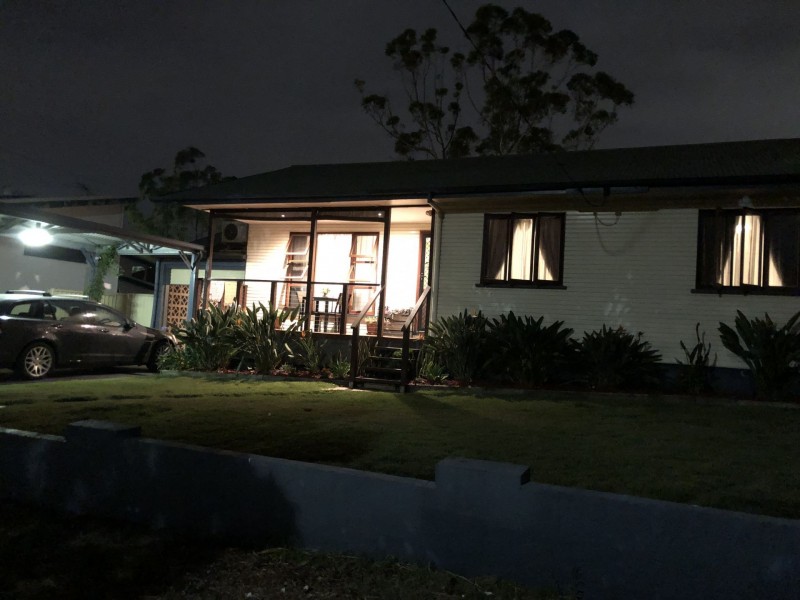 8 Arunta Street, Tarragindi QLD 4121