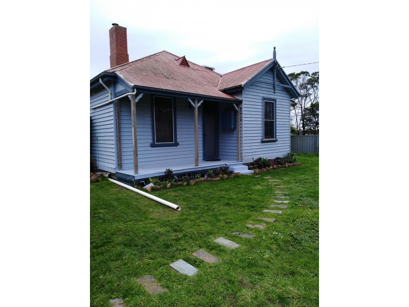 18 School St, Westmere VIC 3351