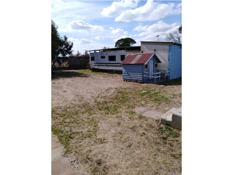 18 School St, Westmere VIC 3351