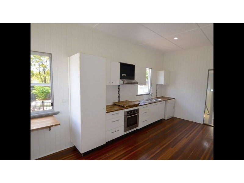 87 Tooley St, Maryborough West QLD 4650