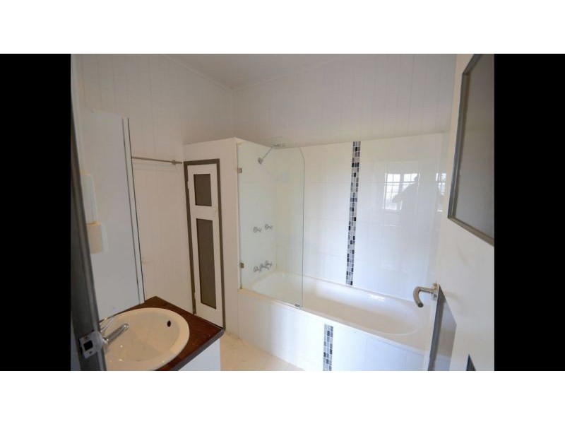 87 Tooley St, Maryborough West QLD 4650