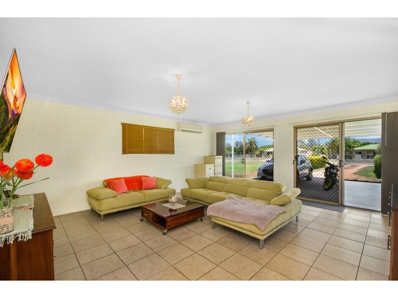1 St Michael Court, Rangewood QLD 4817