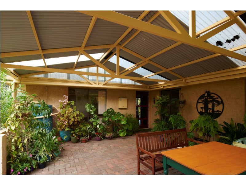 10 Middle Street, Gledhow WA 6330