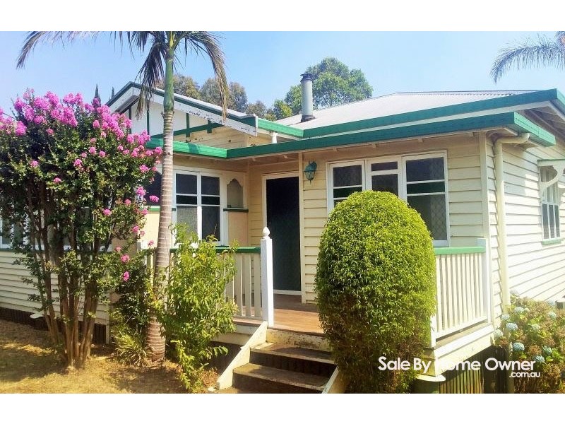 9 Christmas Street, North Toowoomba QLD 4350