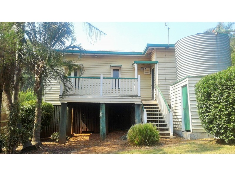 9 Christmas Street, North Toowoomba QLD 4350
