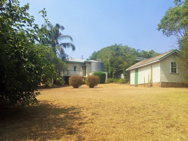 9 Christmas Street, North Toowoomba QLD 4350