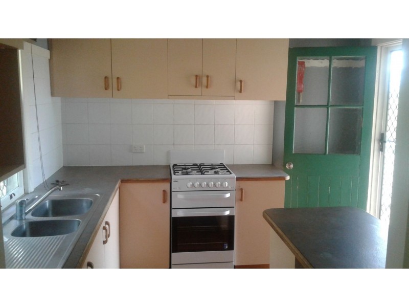 9 Christmas Street, North Toowoomba QLD 4350