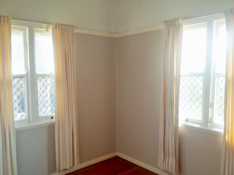 9 Christmas Street, North Toowoomba QLD 4350