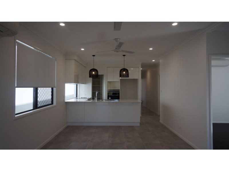 77 Masthead Avenue, Burdell QLD 4818