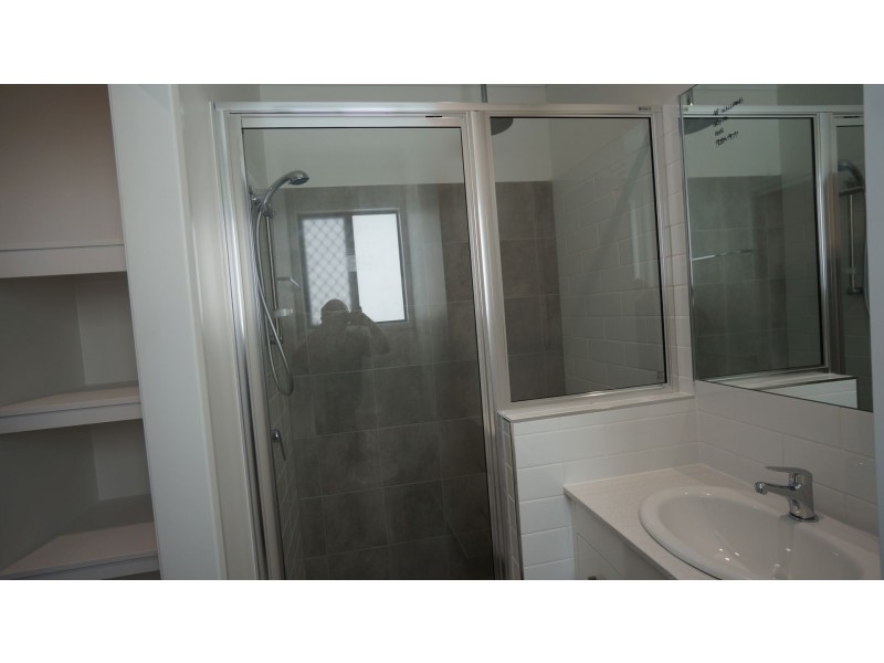 77 Masthead Avenue, Burdell QLD 4818