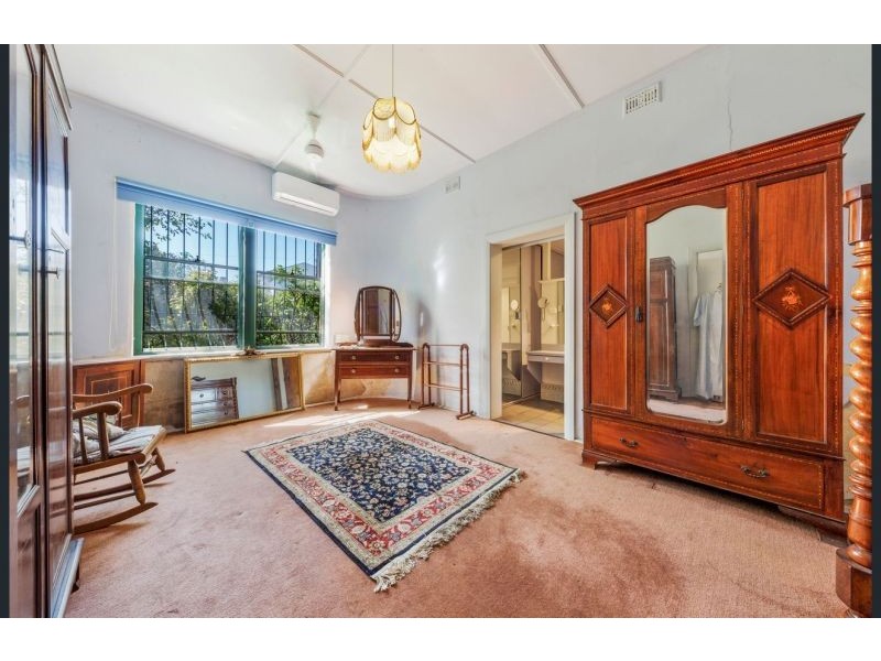12 Fifth Avenue, St Morris SA 5068