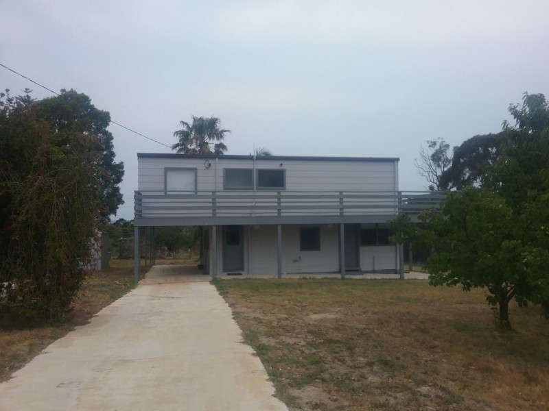 38 Mirrabooka rd, Mallacoota VIC 3892