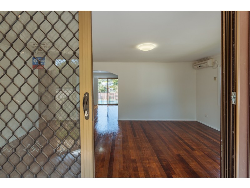 33 Lobelia Avenue, Daisy Hill QLD 4127