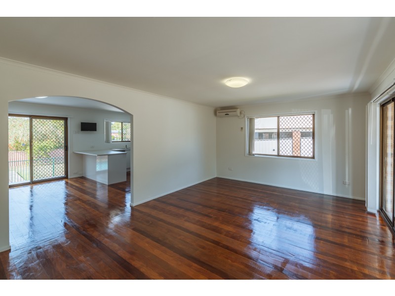 33 Lobelia Avenue, Daisy Hill QLD 4127