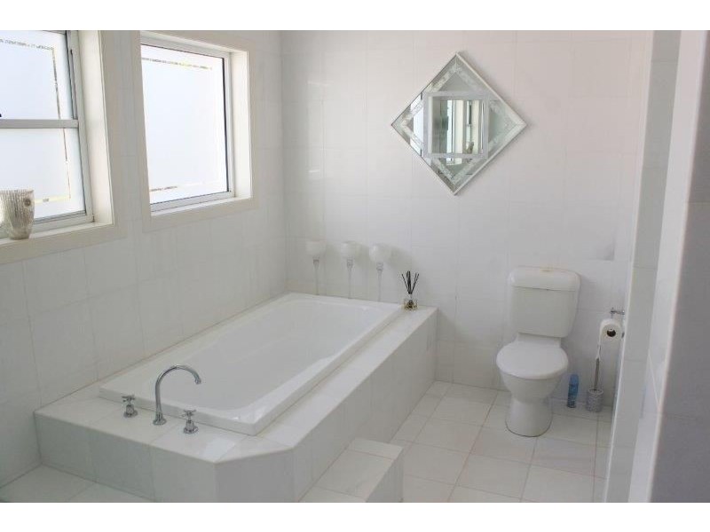 14 Lyle Campbell, Coffs Harbour NSW 2450