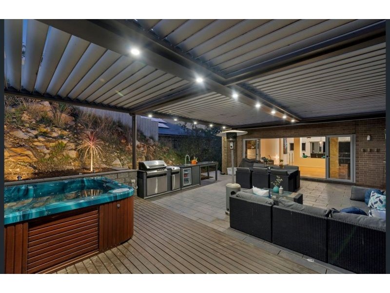 36 Eastleigh Ave, Golden Grove SA 5125