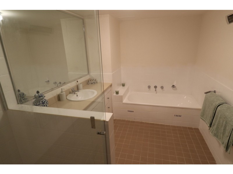 28/2 McAuley Place, Waitara NSW 2077