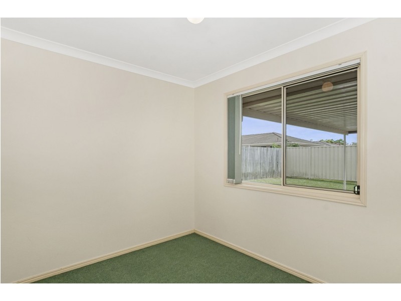 25 Billabong Drive, Crestmead QLD 4132