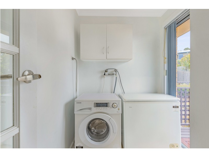2/12 Stratford Place, Blackmans Bay TAS 7052
