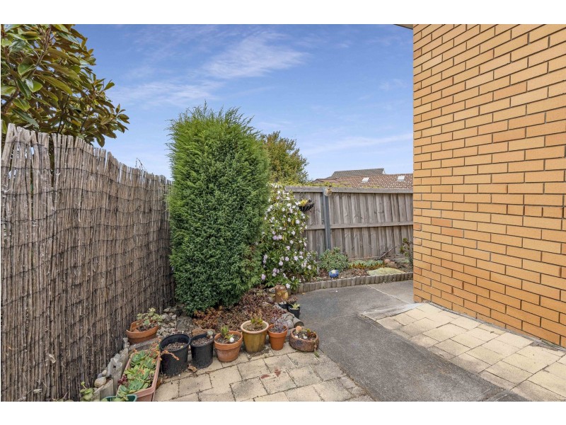 2/12 Stratford Place, Blackmans Bay TAS 7052