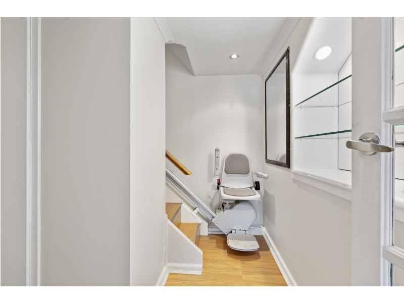 2/12 Stratford Place, Blackmans Bay TAS 7052