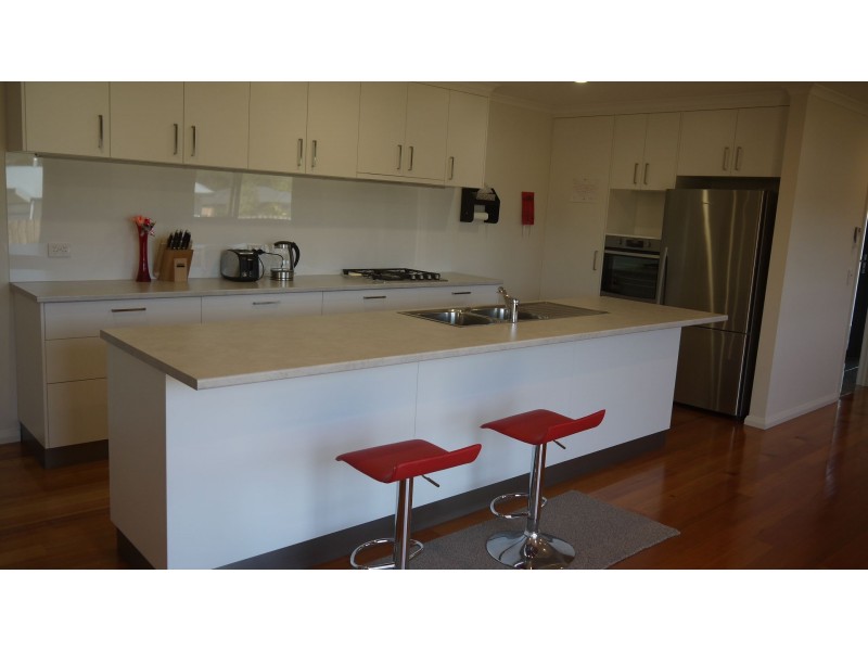 18 Orchard Avenue, Huonville TAS 7109