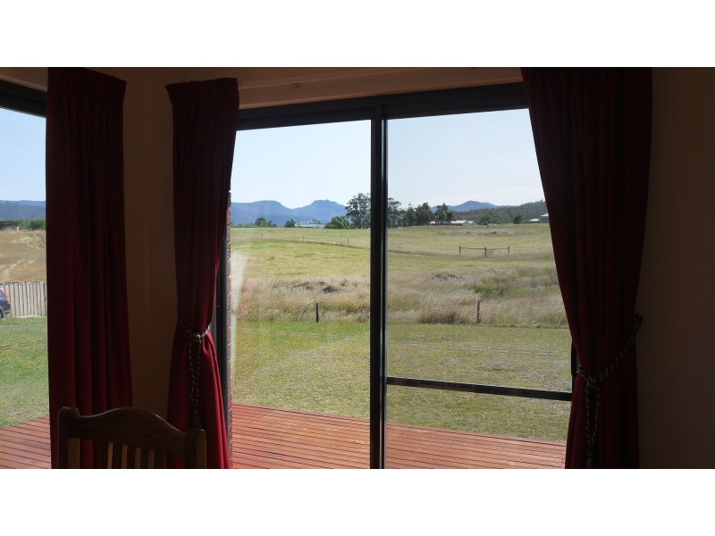 18 Orchard Avenue, Huonville TAS 7109