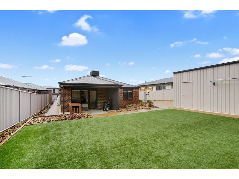 3 Dolphin Crt, Apollo Bay VIC 3233