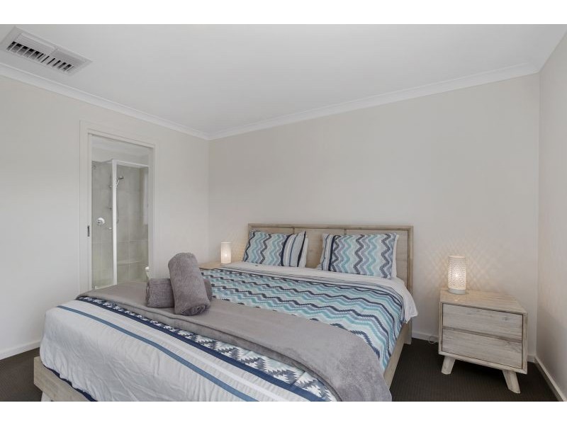 3 Dolphin Crt, Apollo Bay VIC 3233