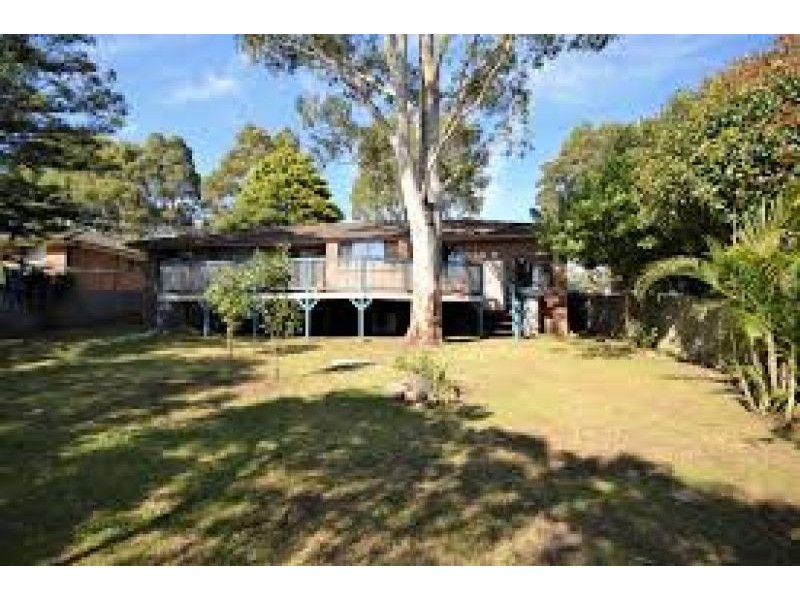 17 Seccombe St, Nowra NSW 2541