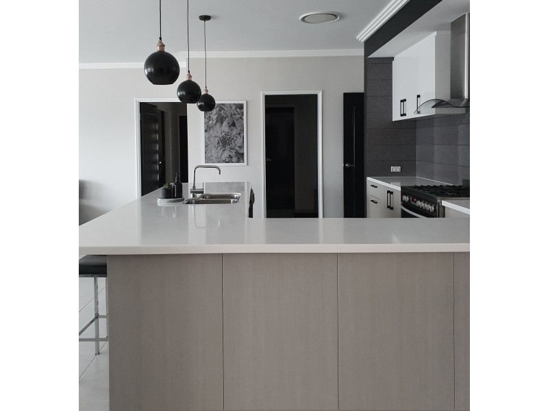 13 Hazelgrove Crescent, Millbridge WA 6232