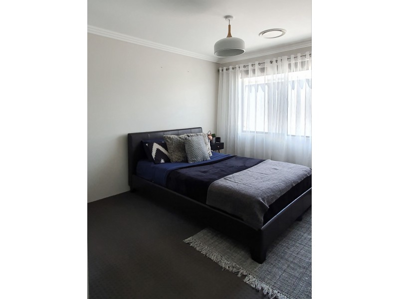 13 Hazelgrove Crescent, Millbridge WA 6232