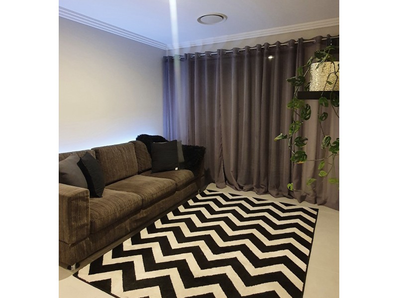 13 Hazelgrove Crescent, Millbridge WA 6232