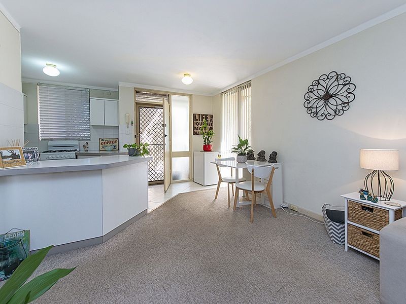 12//80-82 King George St, Victoria Park WA 6100
