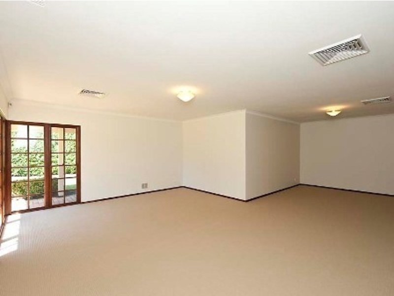 7 Collier Street, Applecross WA 6153