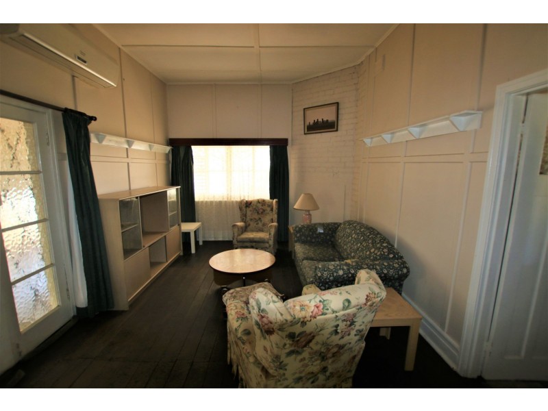 39 Sharow Street, Pingelly WA 6308