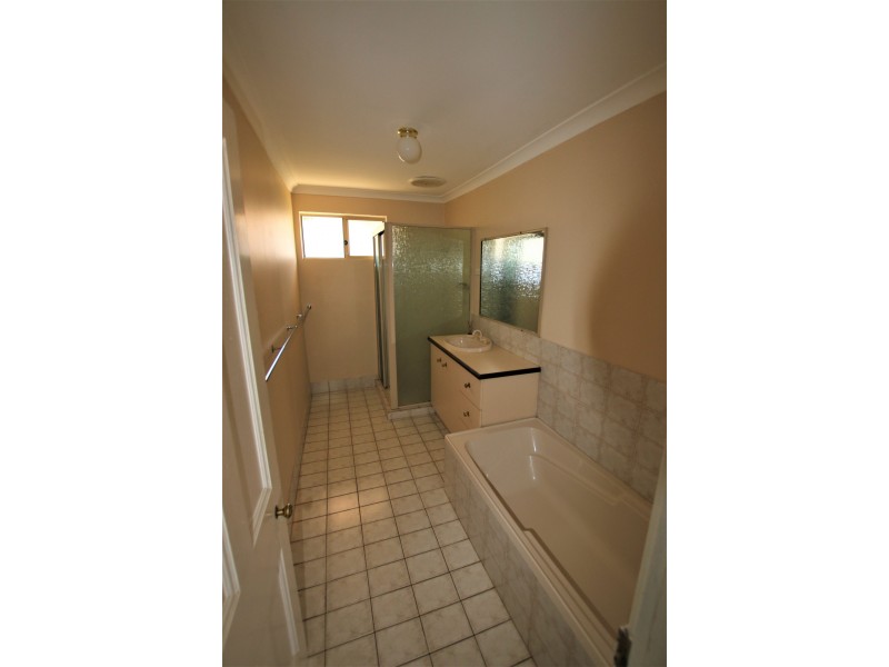 39 Sharow Street, Pingelly WA 6308