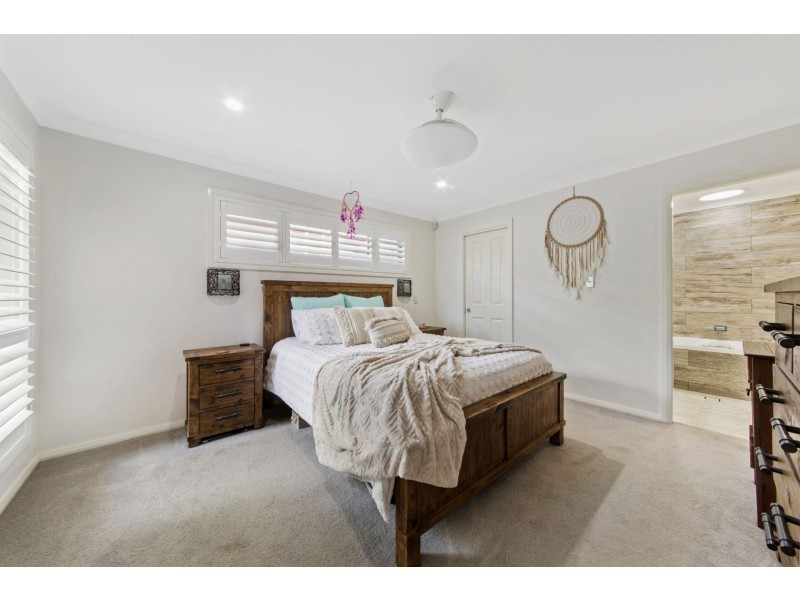 28 Watkin Avenue, Woy Woy NSW 2256